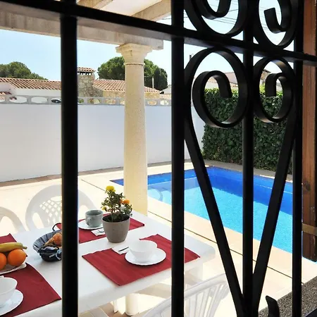 Estepa Negra Villa *